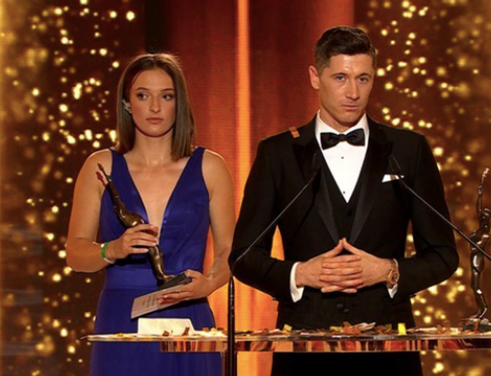 Świątek skomentowała memy z Lewandowskim. "Myślę, że dobrze się bawi"