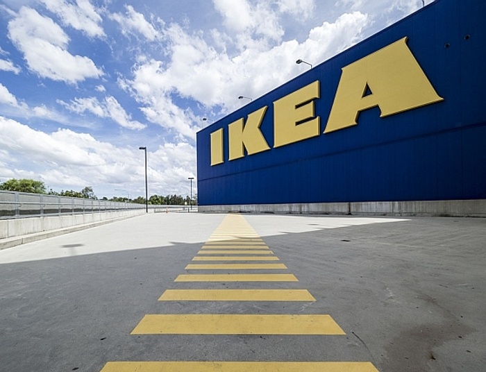 IKEA zwolniła pracownika za cytowanie Biblii pod artykułem propagującym LGBT