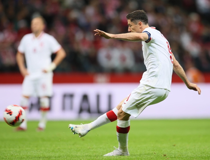 Lewandowski i Barcelona. Ten związek to korzyść dla obu stron, jest jedno "ale"