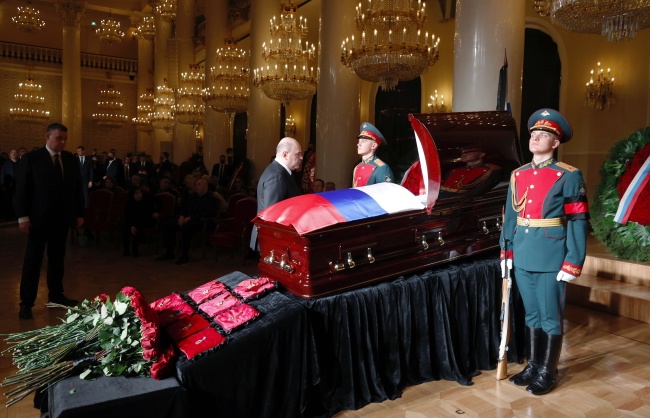 Żyrinowski, pogrzeb, Rosja, Moskwa, Putin, Salon24