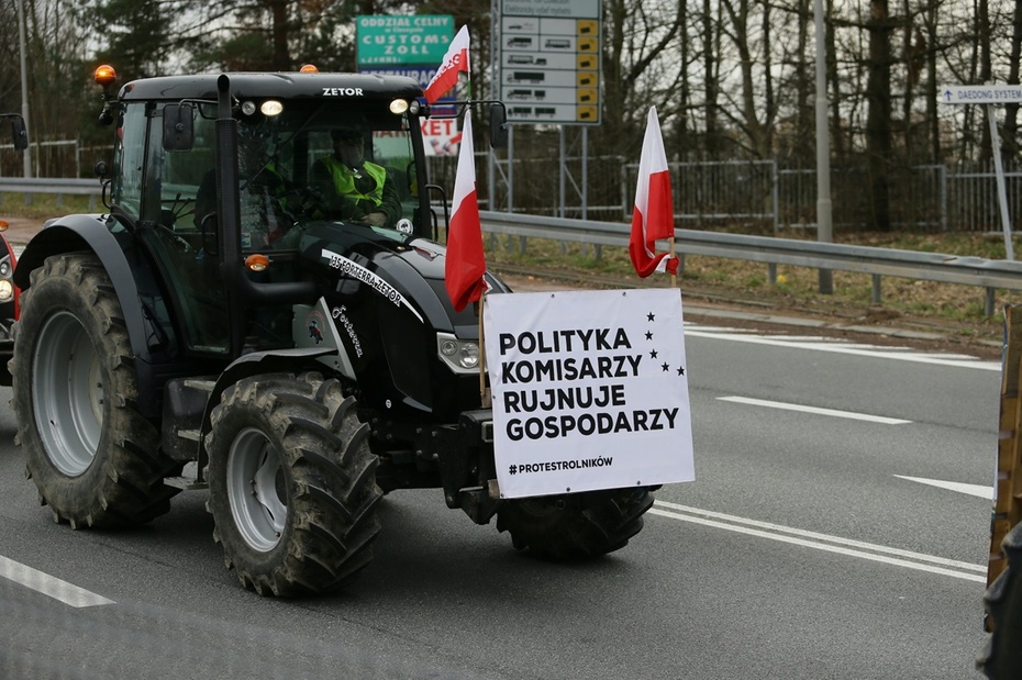 Protest rolników moście granicznym z Czechami w Cieszynie. Fot. PAP/Jarek Praszkiewicz