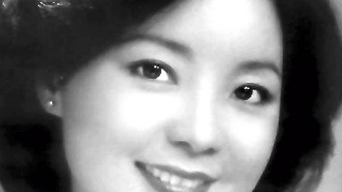 Teresa Teng (ur. 29 stycznia 1953, zm. 8 maja 1995) ;Wikipedia