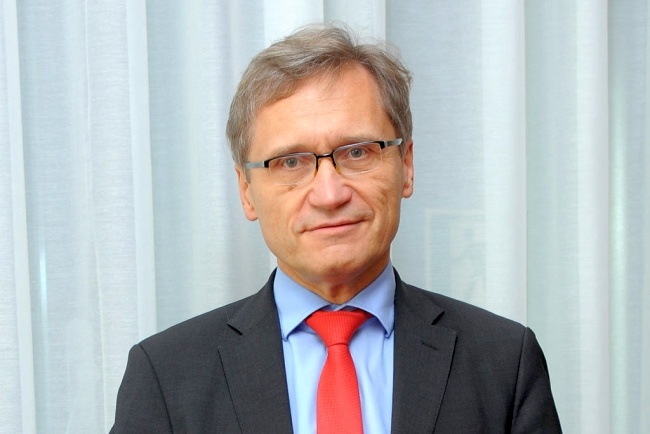 Rektor Warszawskiego Uniwersytetu Medycznego prof. Zbigniew Gaciong, fot. Warszawski Uniwersytet Medyczny