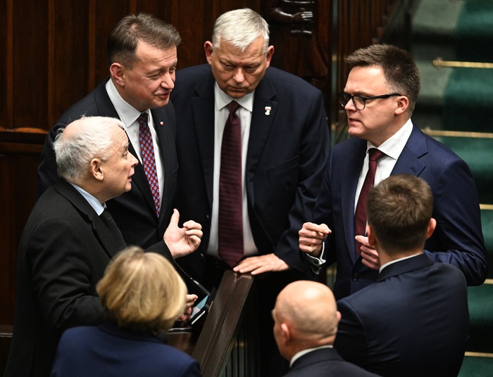 To nie koniec awantur? Dziś kolejne głosowania w Sejmie, Hołownia ogłasza