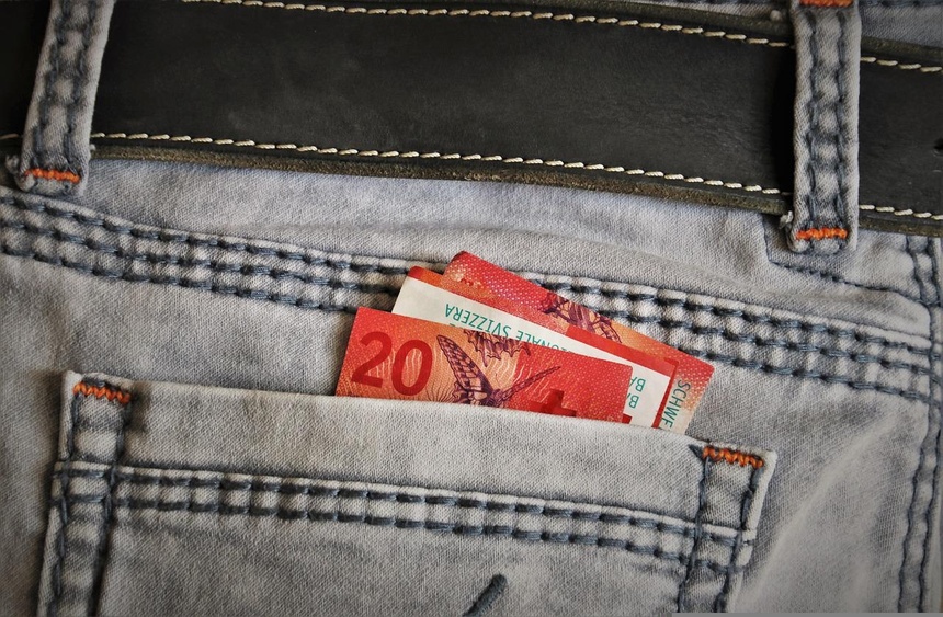 Raty kredytów we frankach w stosunku do maja mogą wzrosnąć nawet o jedną piątą. Fot. Pixabay
