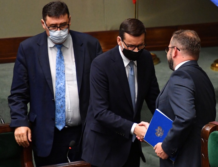 Posłanka Piekarska głosowała za pozostaniem ministra. "Pomyliłam się. Przepraszam"