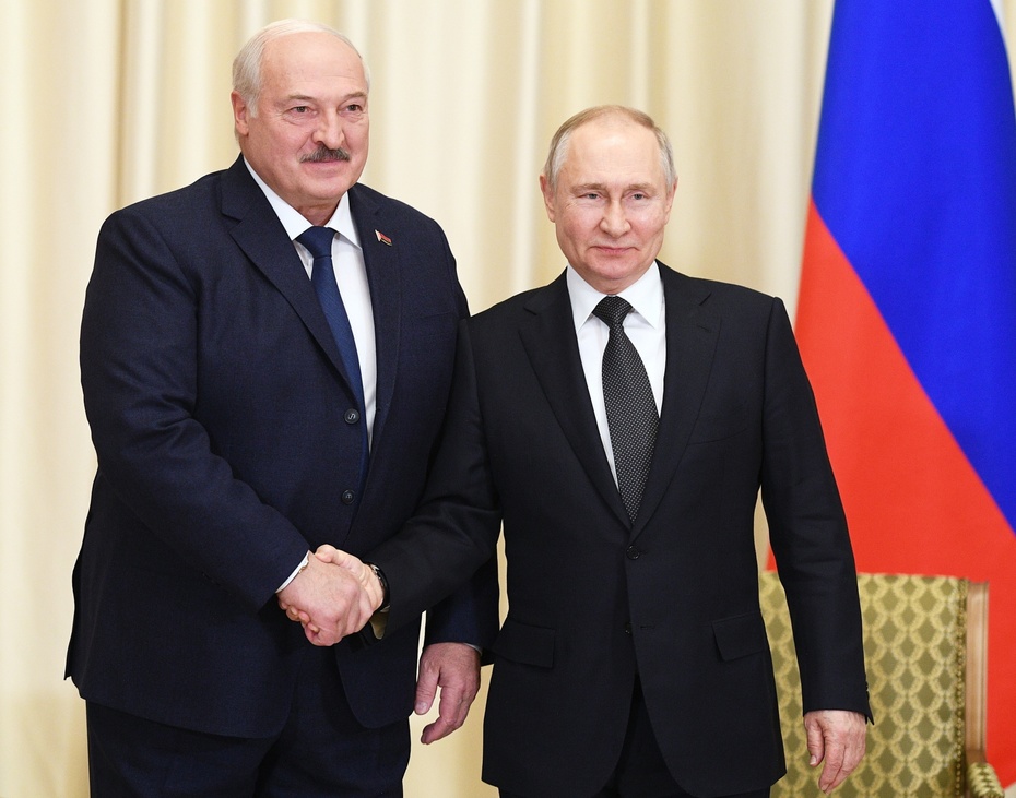 Aleksander Łukaszenka i Władimir Putin w Novo-Ogaryovo, rezydencji prezydenta Rosji. Fot. PAP/EPA