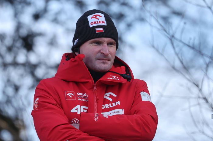 Jak grom z jasnego nieba. Polscy skoczkowie mają nowego trenera