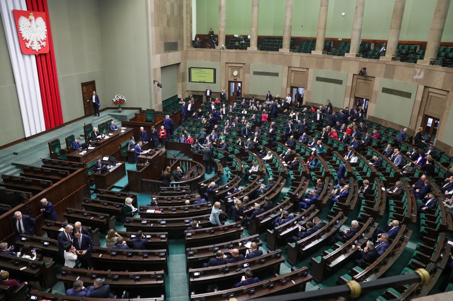 na zdjęciu: posiedzenie Sejmu RP. fot. PAP/Tomasz Gzell