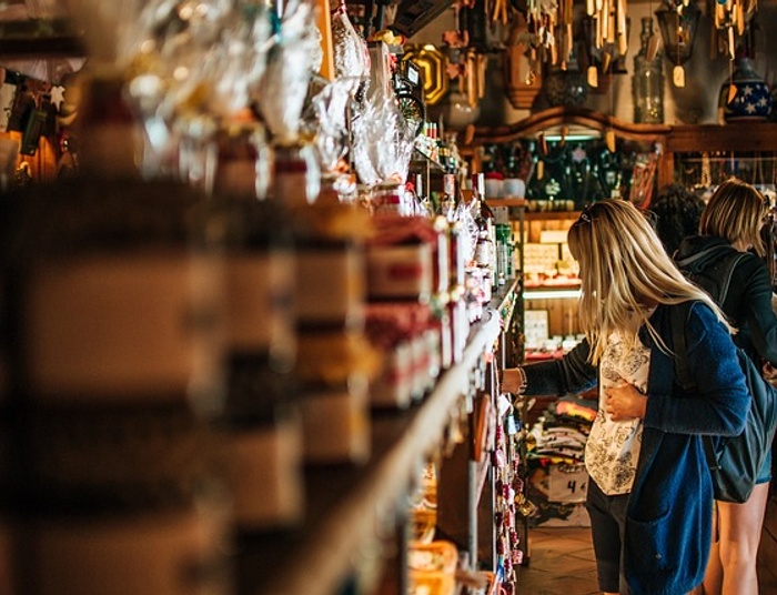 Konsumenci gubią się na zakupach. Unia ułatwi im życie