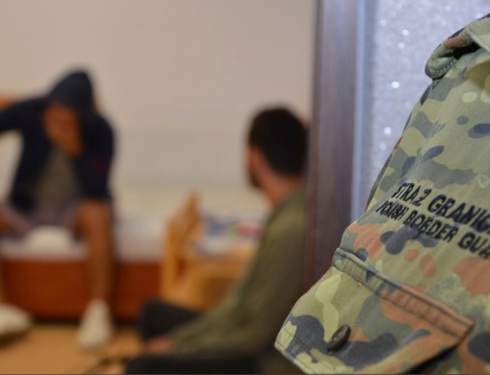 W pobliżu Usnarza Górnego postawiono płot. Co z koczującymi imigrantami?