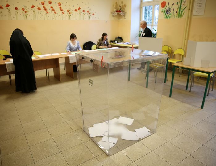 KO z mandatem do Senatu w Krakowie. Utrata poparcia i niska frekwencja