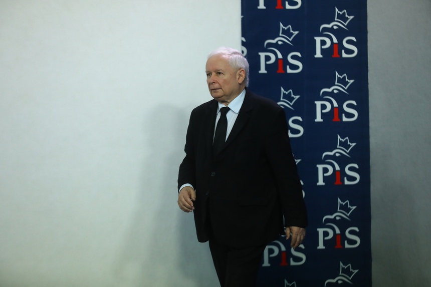 Jarosław Kaczyński udzielił poparcia Markowi Wesołemu. Źródło: PAP/Rafał Guz