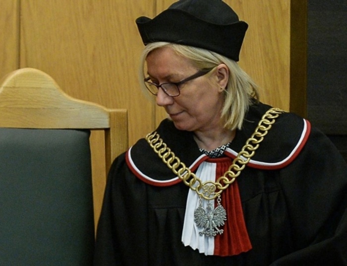 Spór o sądy i sędziów. TK orzekł, że uchwała trzech Izb SN jest niezgodna z konstytucją