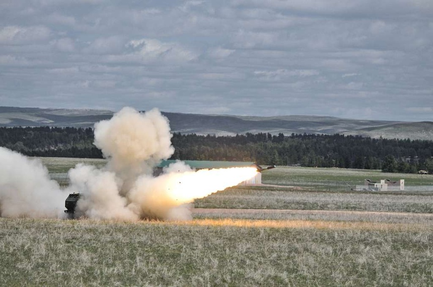 HIMARS-y to broń, która według wielu ekspertów pozwoliła Ukrainie zmniejszyć przewagę Rosji w sile ognia. Źródło: picryl.com