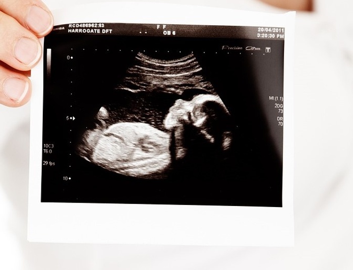 Duży krok w kierunku produkcji człowieka. Technologia pomoże bioetyce?