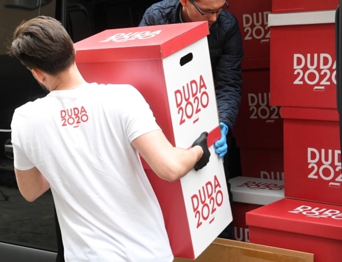 Wybory prezydenckie 2020. Ponad 2 mln podpisów poparcia pod kandydaturą Andrzeja Dudy