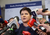 Beata Szydło, wicepremier od spraw społecznych. Fot. PAP/Tomasz Gzell