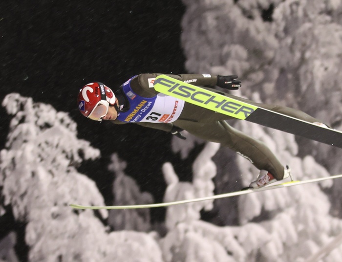 Polscy skoczkowie rozpoczęli sezon tak, jak polscy piłkarze skończyli