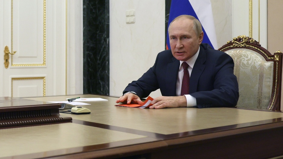 Władimir Putin podpisał dekret o uznaniu niepodległości Chersonia i Zaporoża. W piątek cztery okupowane ukraińskie obwody zostaną włączone do Rosji. (fot. PAP/EPA)