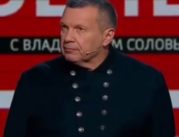 Rosyjski propagandysta atakuje Scholza w państwowej telewizji. "Słodki, mały führer"