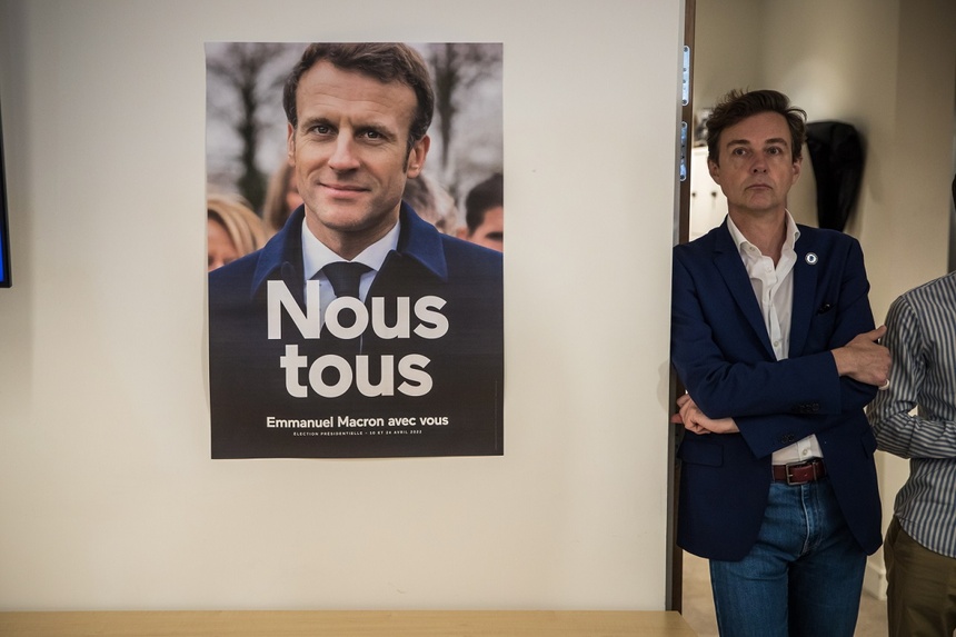 Skupiona wokół prezydenta Francji Emmanuela Macrona centroprawicowa koalicja Razem wygrała wybory we Francji. Fot. PAP/EPA/CHRISTOPHE PETIT TESSON