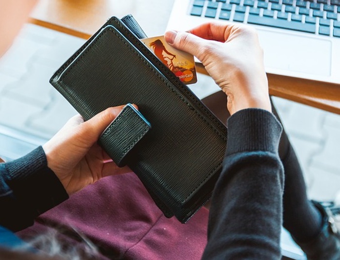 W Polsce ubywa bankomatów. Mimo to obrót gotówkowy ma dla nas spore znaczenie