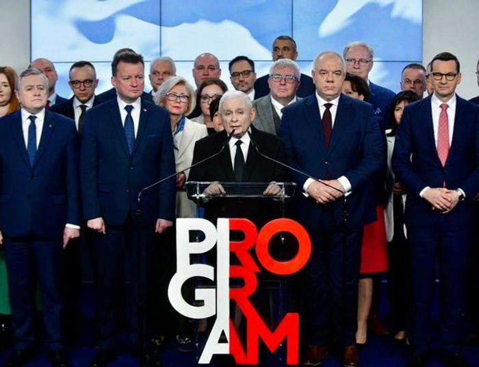 Kaczyński: Piszemy program wspólnie z Polakami. To są nasi eksperci