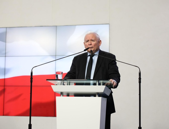 Kaczyński: Tusk mówił o porozumieniu z Rosją, dostał w nagrodę stanowisko