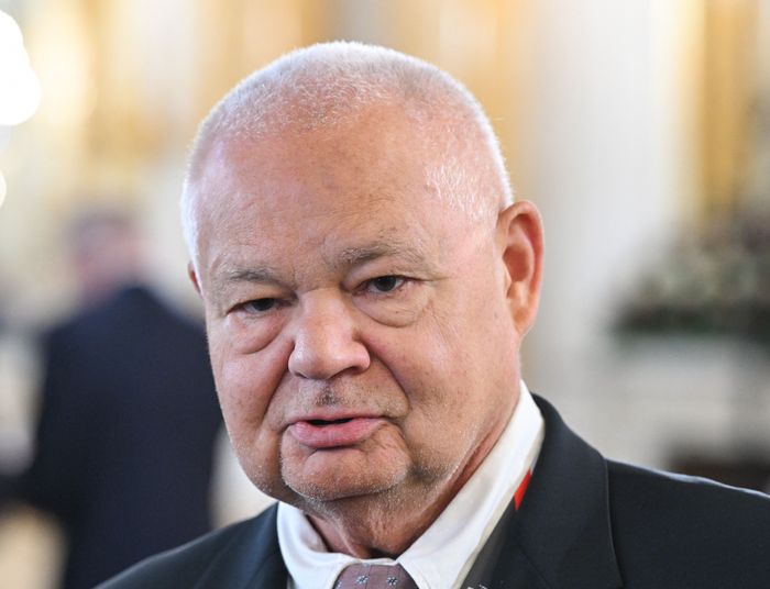 Koniec otwartej wojny w NBP. Prezes Glapiński podjął pierwszą decyzję ws. zarządu