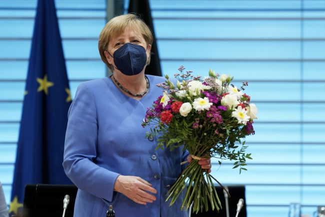 Angela Merkel, kanclerz Niemiec. Fot. PAP/	PAP/EPA/HENNING SCHACHT / POOL