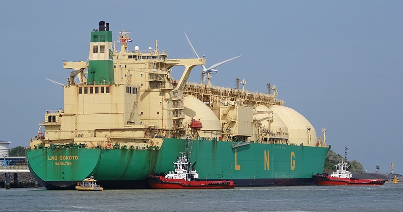 Statek Sokoto do transportu skroplonego gazu LNG. Fot. kees torn / Flickr