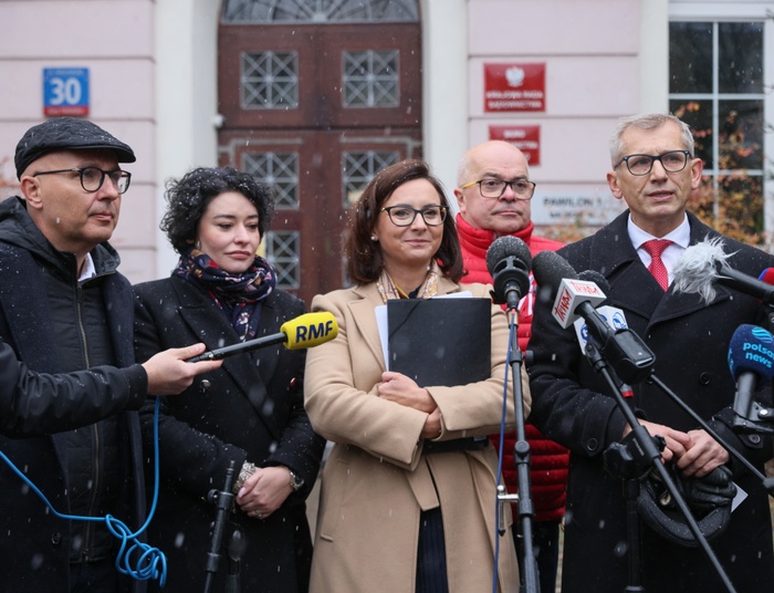 Emocje na posiedzeniu KRS. Posłanka KO wezwała policję