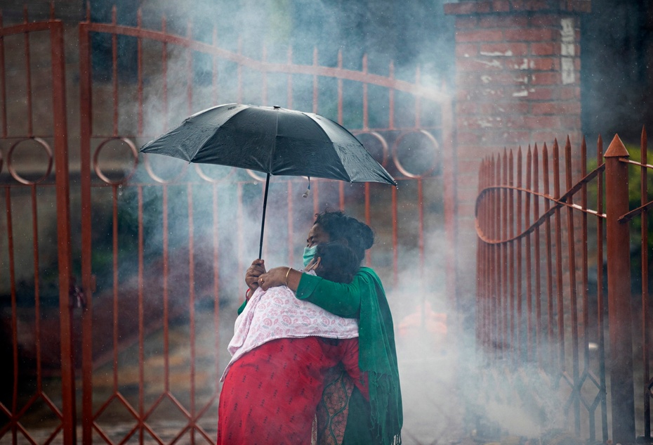 Życie w Nepalu jest nie do zniesienia z powodu lockdownu. Fot. PAP/EPA