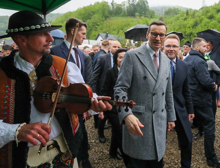 Premier Morawiecki o „wygłupach brukselskiego emeryta”. Poszło o gospodarkę