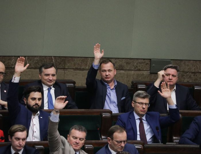 Immunitet Ziobry na celowniku. Sejm podejmuje decyzję, uśmiech Zbigniewa