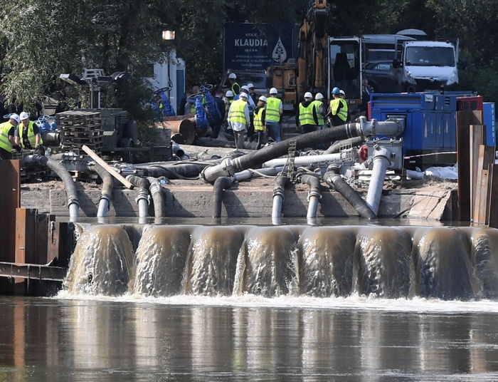 Ścieki z Warszawy zanieczyszczają Bałtyk. Zaniepokojeni Szwedzi proponują pomoc
