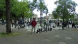 Duże szachy w parku uniwersyteckim