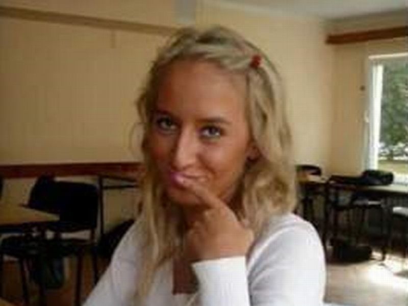 Iwona Wieczorek - Celowo NIE wyjaśniono jej zaginięcia ?  https://www.salon24.pl/u/salamon/923105,iwona-wieczorek-celowo-nie-wyjasniono-jej-znikniecia