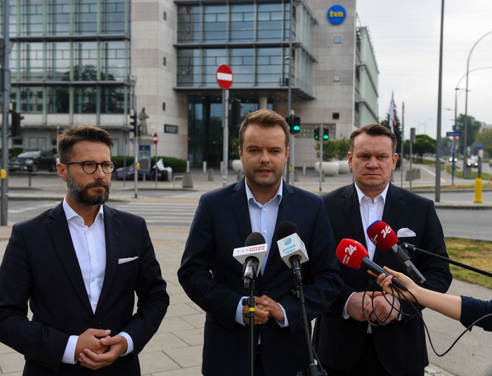 Naród podzielony czy zjednoczony