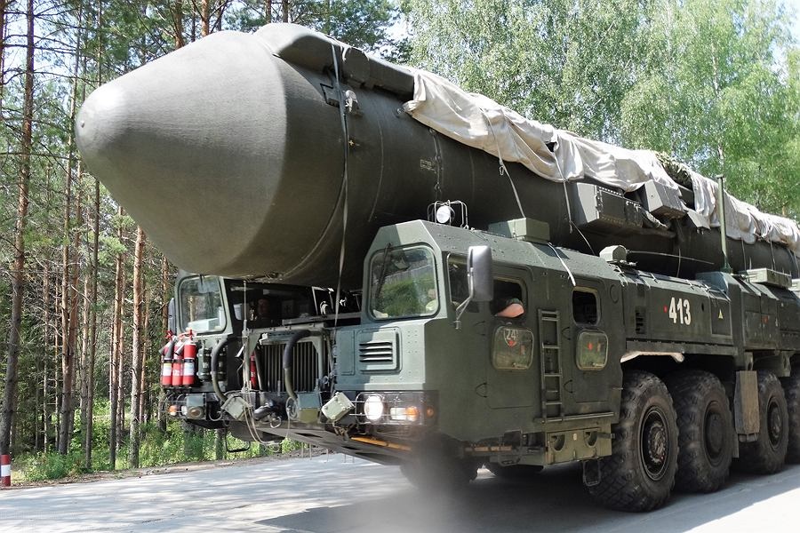 Rosja zapowiada, że w razie zagrożenia na Krymie lub Donbasie użyje broni jądrowej.
