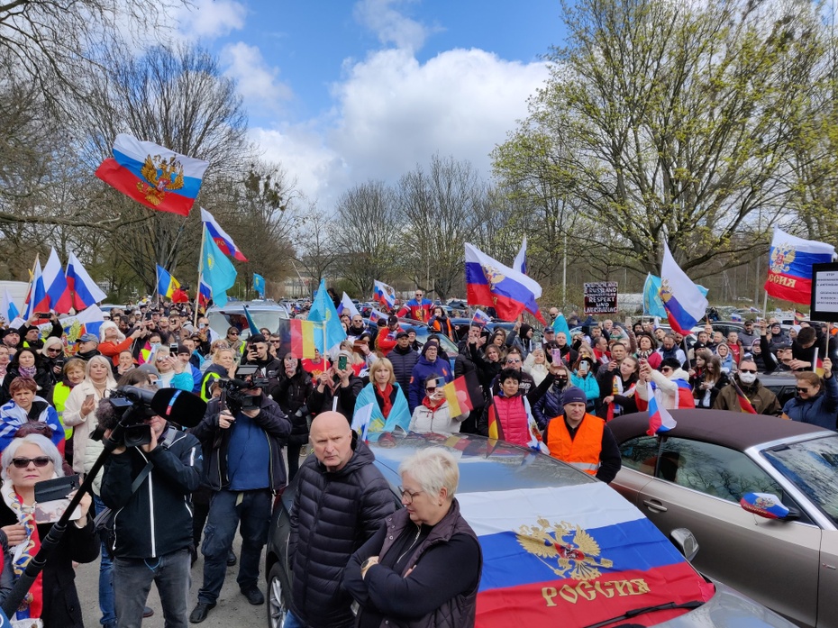 Manifestacja prorosyjska w Hanowerze. Fot. Twitter