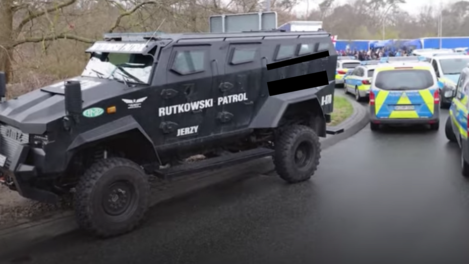 (Rutkowski Patrol zatrzymany w Niemczech. Fot. YouTube/Echo Online)