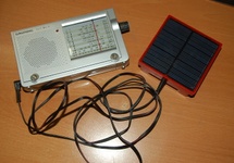 Radio z solarnym zasilaczem - koszt zas. 19 PLN