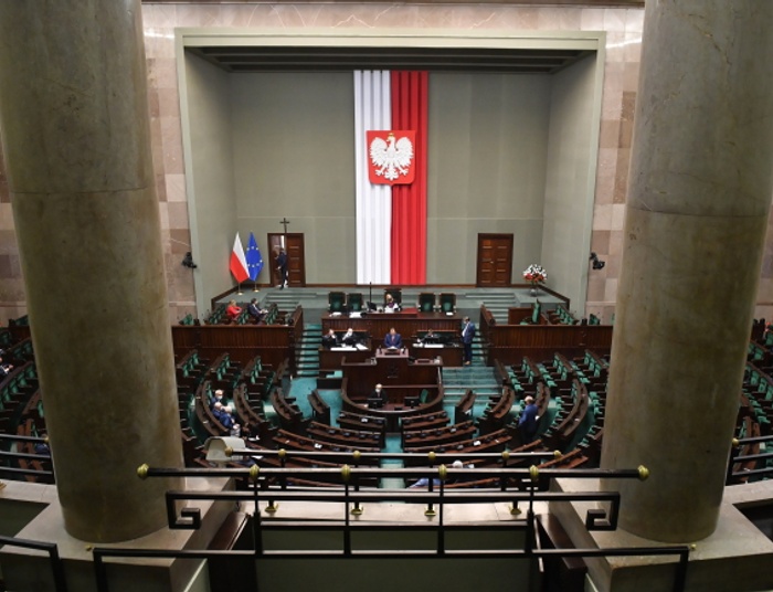 Sejm uchwalił ustawę antykorupcyjną. Kukiz'15 postawił na swoim!