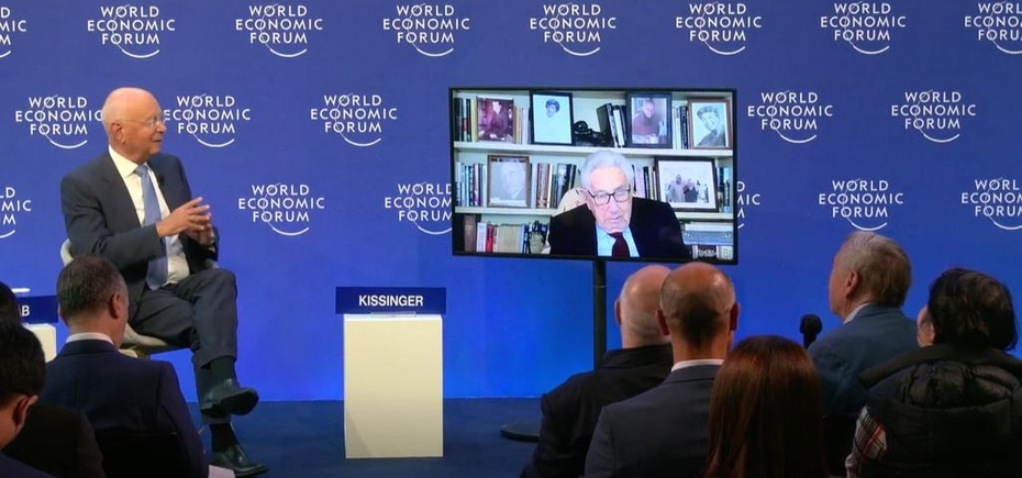 Henry Kissinger zdalnie w Davos. Fot. Twitter