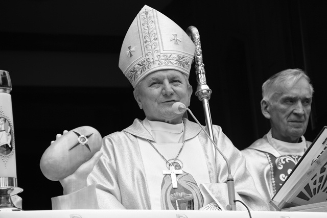 Biskup Edward Janiak, fot. archiwalne, episkopat.pl