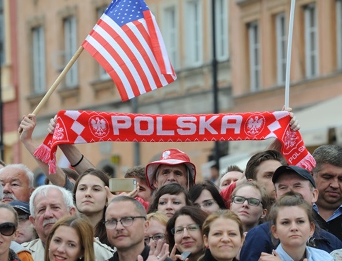 Ronald Lasecki: Polska jest kolonią USA