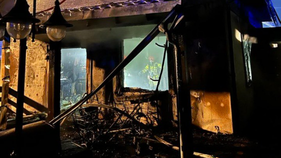 W Choroszczy pod Białymstokiem doszło do tragicznego pożaru. (fot. Twitter/@RobertBonkowski)
