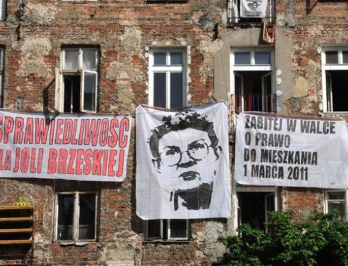 Wyrok ws. kamienicy przy Nabielaka 9. Sędzia śmiał się, gdy córka Brzeskiej wyszła z sali